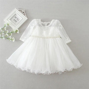 White lace dress, BG