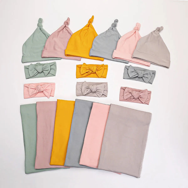 Various colour swaddle sets