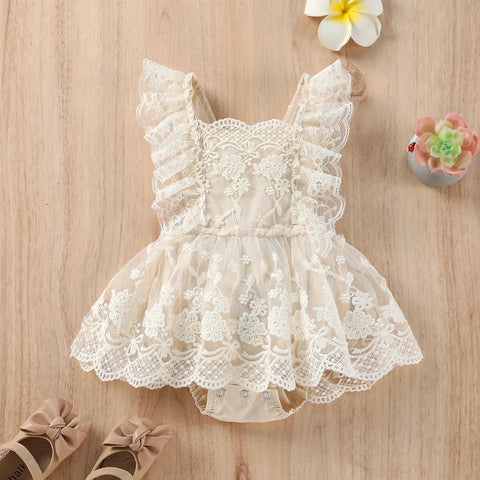 Lovely in lace, Sand, BG