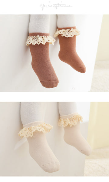 Frilly socks